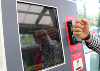 Metrobús pone en marcha nuevo sistema de pago y acceso en Línea 6