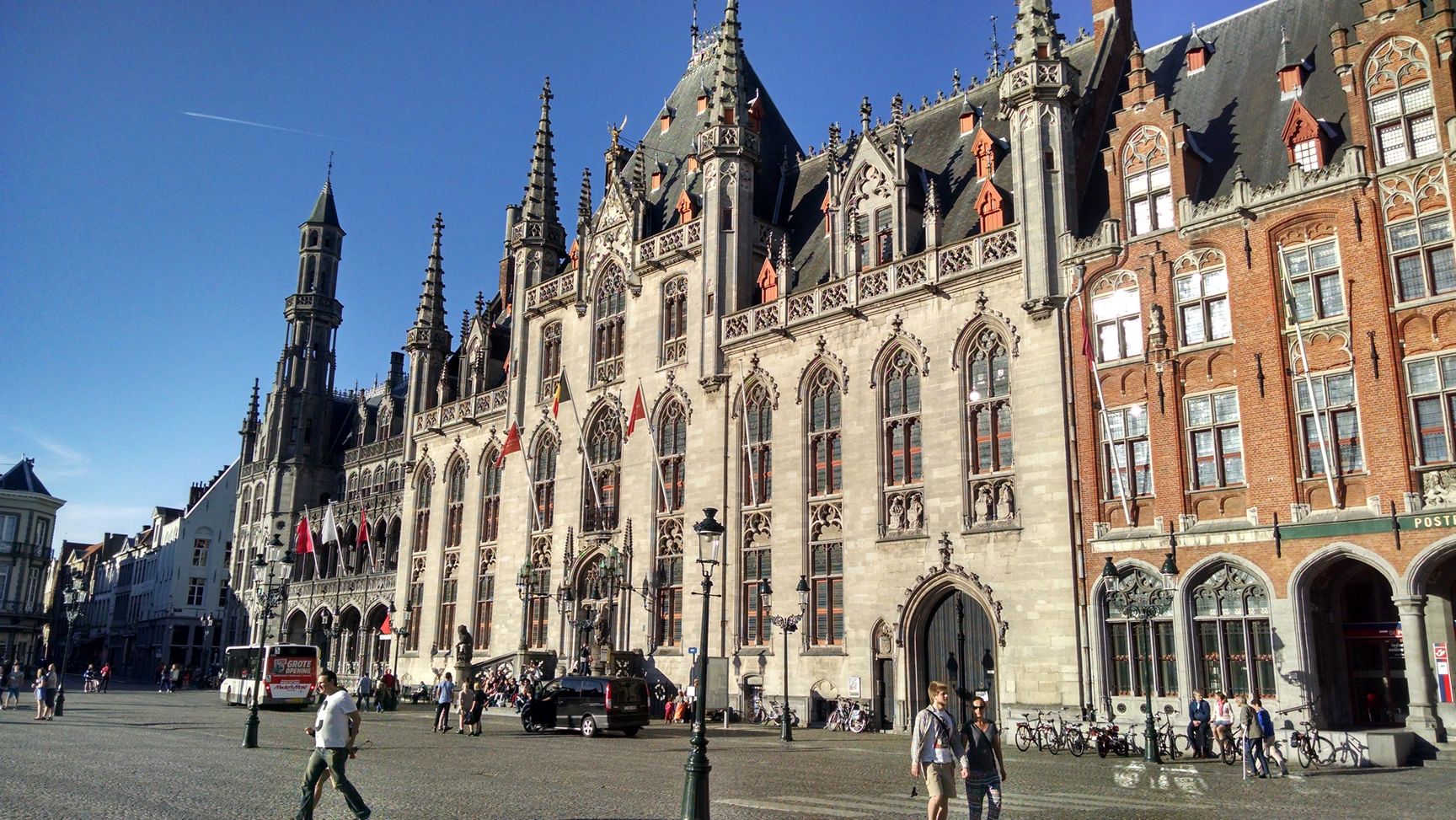 Hoteleus anuncia salidas de tours a Europa 2022