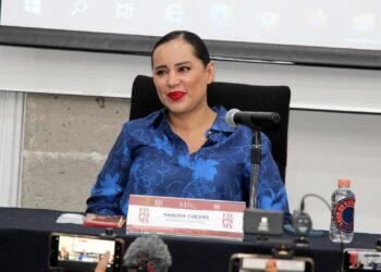 Sandra Cuevas debería adelantar su salida: Sebastián Ramírez