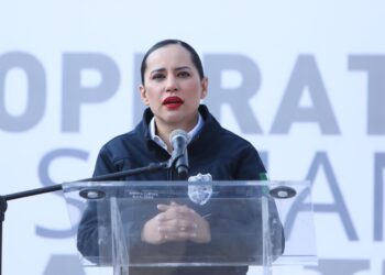 ¡Los Ojos de la Capital!