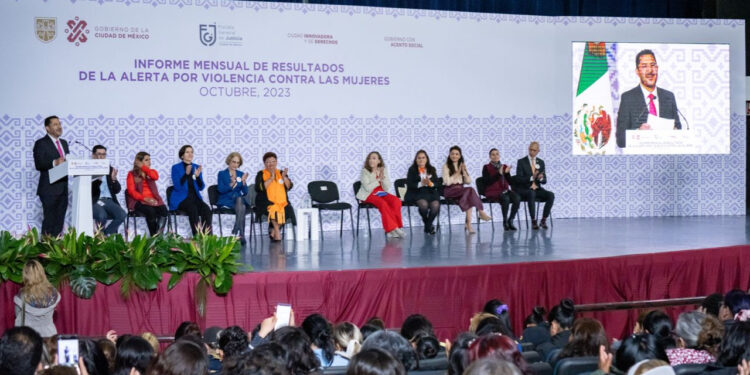 Feminicidios a la baja en CDMX, aseguró Martí Batres