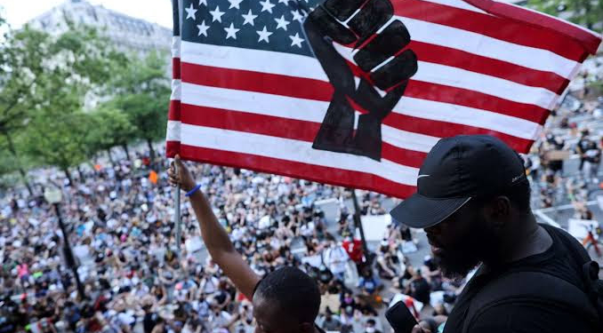 Condenan negativismo de ONGS y su favoritismo a empresas extranjeras