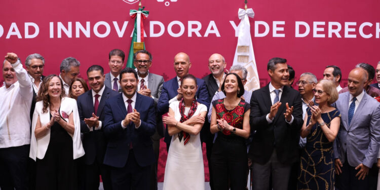 Sheinbaum deja el Gobierno de la CDMX, quiere ser la primer mujer Presidenta