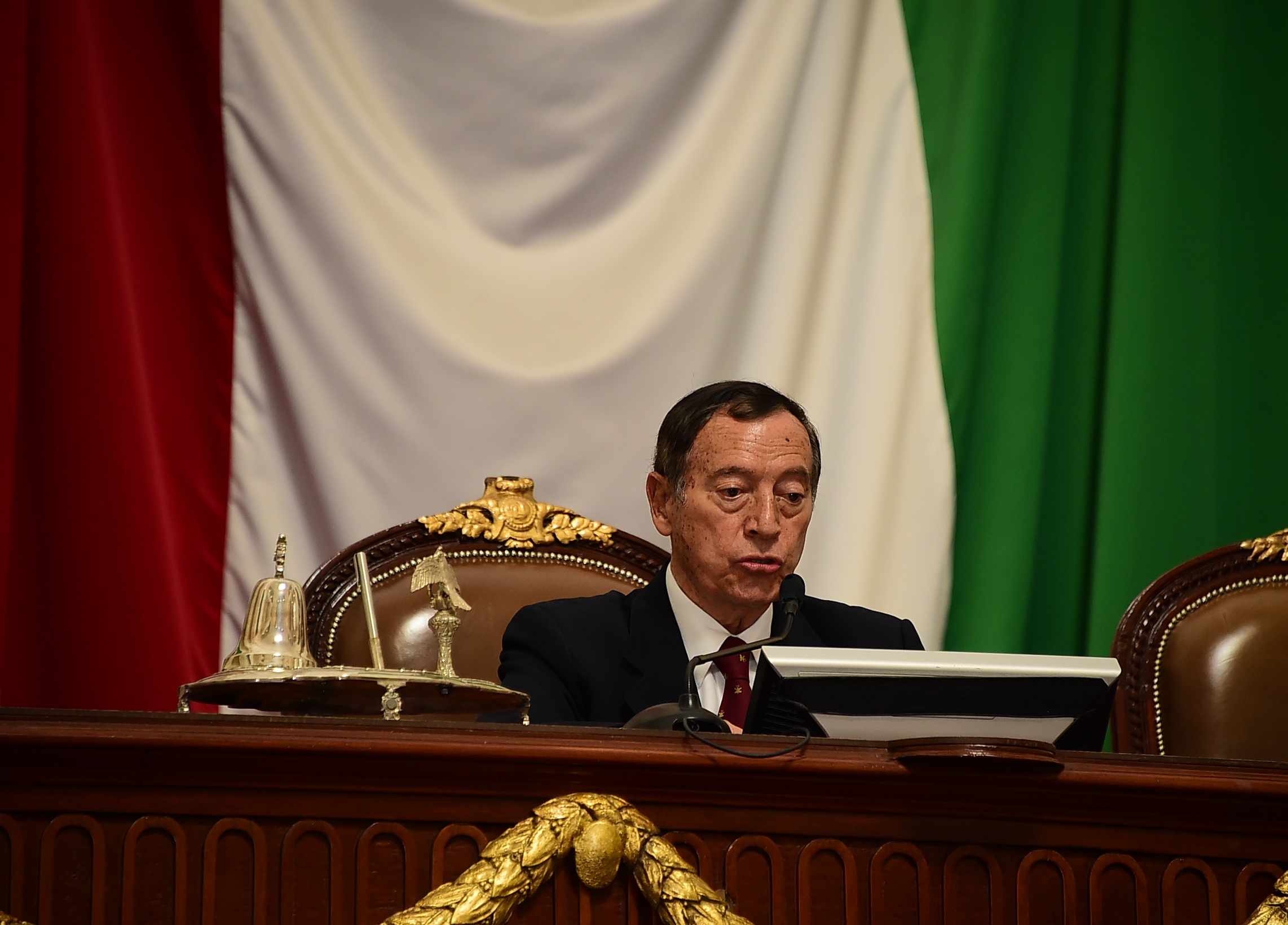 Por sismo, Congreso local suspende sesión