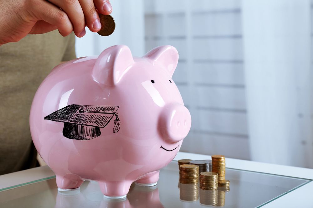 La importancia de invertir dinero en la educación de los hijos