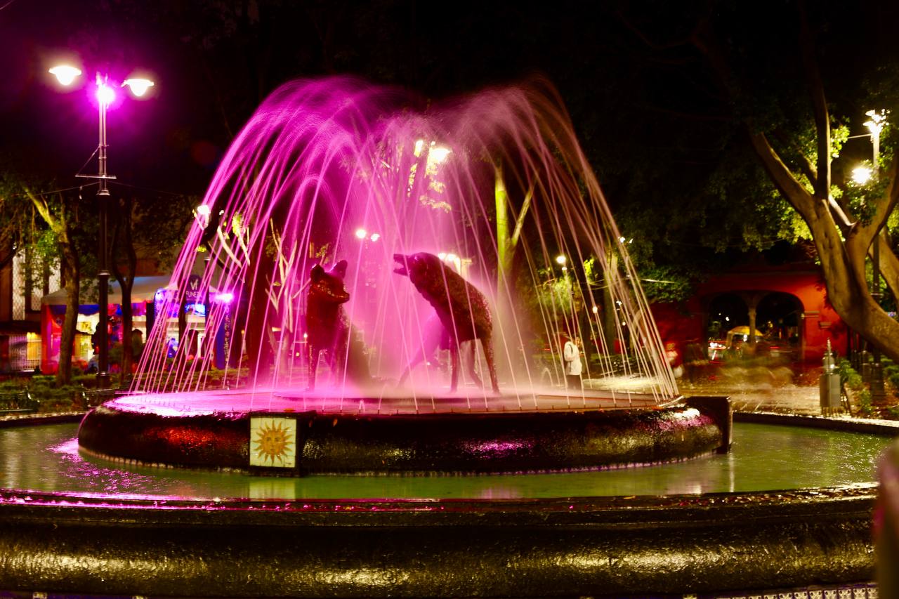 Coyoacán se ilumina de rosa en el Día Mundial de la Prevención del Cáncer de Mama