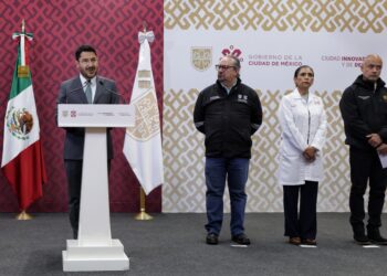 Martí Batres condena "oportunismo carroñero" de personajes de oposición