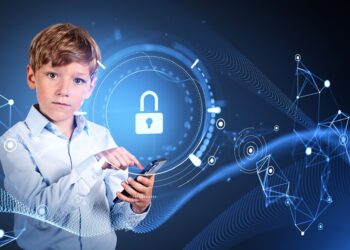 Guardianes Digitales: 8 consejos para salvaguardar a los niños de los riesgos cibernéticos