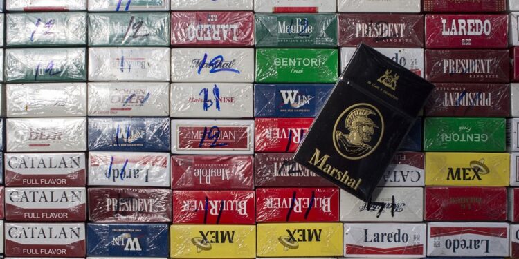 Llama CONCOMERCIO no vender cigarros robados o de contrabando