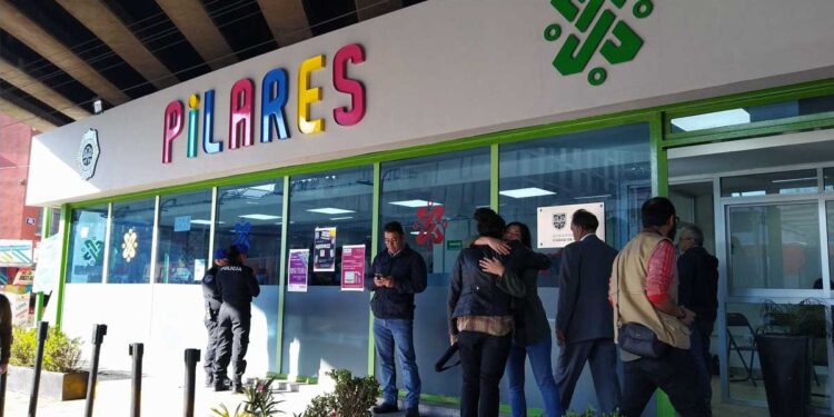 Javier Hidalgo deja muchas dudas por el presunto manejo "político" de PILARES