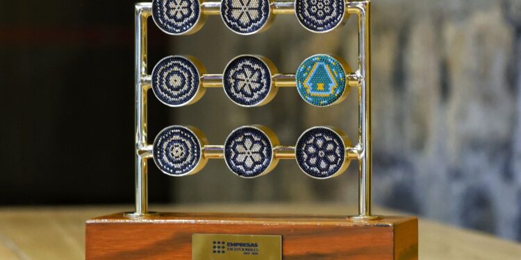 El CCE premia a Iberdrola México por su cartera de proyectos renovables