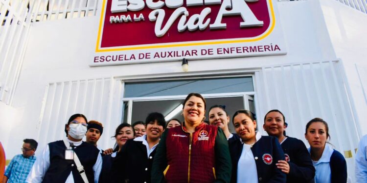 Tláhuac le apuesta a la educación, inaugura Escuela de Enfermería