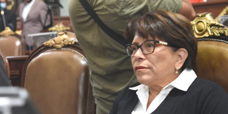 Martha Avila hace un llamado a que no se politice el tema del agua