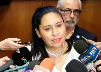 Senadora Ana Lilia Rivera celebra igualdad salarial en el deporte profesional