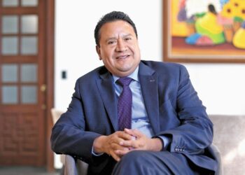 Consejero Jurídico de CDMX, acusado de abuso sexual y sigue en el cargo