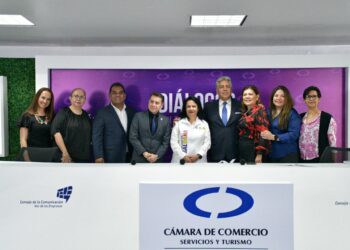 Margarita Saldaña, la única candidata que dialogó con empresarios de la CANACO
