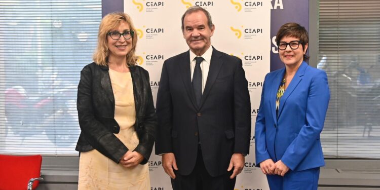 CEAPI: Inversión latinoamericana en España, como trampolín a Europa, Oriente próximo y Asia
