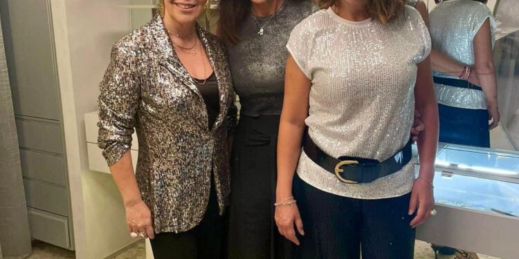 Las empresarias Mónica Guízar y Karina Sánchez celebran 10 años de sociedad