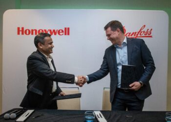 Danfoss Drives y Honeywell firman acuerdo de colaboración para reducir el tiempo de inactividad y costos