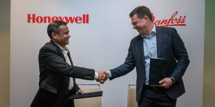 Danfoss Drives y Honeywell firman acuerdo de colaboración para reducir el tiempo de inactividad y costos
