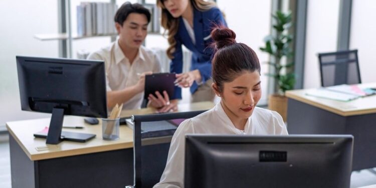 Impacto en e-comerce y empresas de paquetería, SAT ajusta impuestos por De la Paz Costemalle DFK