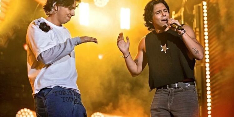 Latín Mafia sorprende con concierto gratuito en el Palacio de los Deportes