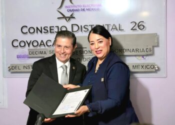 Recibe Giovani Gutiérrez, constancia de mayoría como ganador de las elecciones en Coyoacán