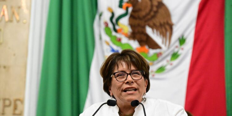 No permitiremos que les regalen en la mesa lo que no ganaron en las urnas: Martha Avila