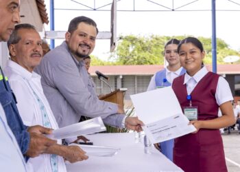 Ternium reconoce la excelencia académica de los estudiantes michoacanos
