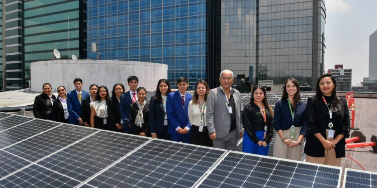 Iberdrola México reconoce a sus primeros becados oaxaqueños en carreras científicas