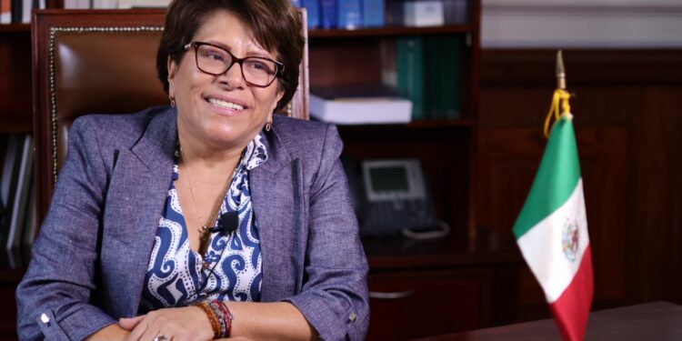 Martha Avila se compromete a trabajar por derechos y libertades desde el Congreso CDMX