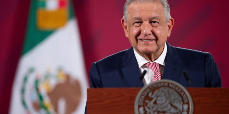 ¡AMLO Rifará Su Reloj! ¿Un Gesto Simbólico o Simple Publicidad?