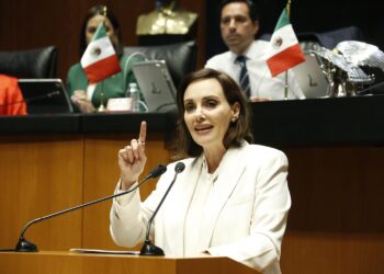 Lilly Téllez arremete contra Noroña en una fuerte confrontación política