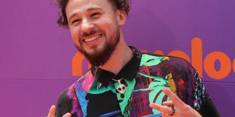 Luisito Comunica es detenido en República Dominicana por portar un dron sin permisos