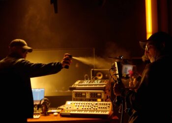 Axe® presenta el poder de Bizarrap en su nueva fragancia