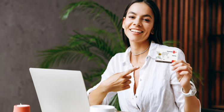 Simplificar la gestión financiera es posible con tarjetas de prepago, según Edenred