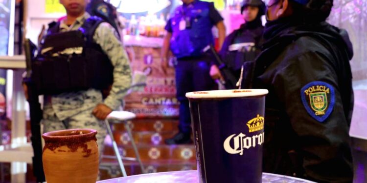 Chelerías ilegales, problema de salud pública: Giovani Gutiérrez