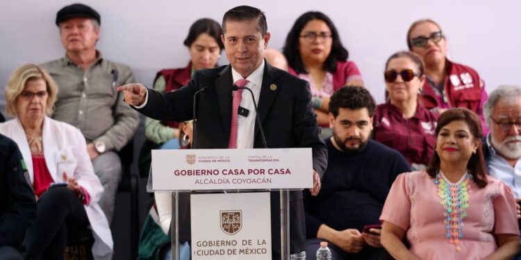 No necesitamos burócratas de escritorio: Giovani Gutiérrez