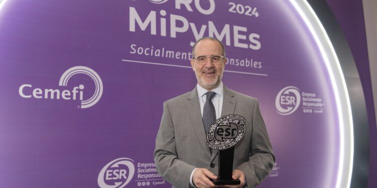 Serfimex Capital recibe el distintivo de Empresa Socialmente Responsable por su compromiso con la sostenibilidad