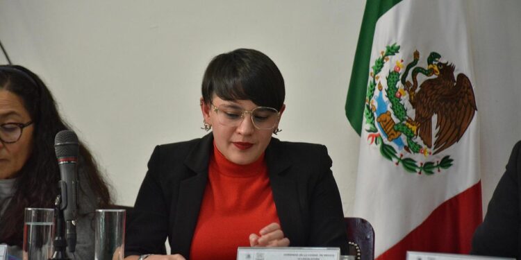 Circe Camacho solicita 19% de aumento para Xochimilco
