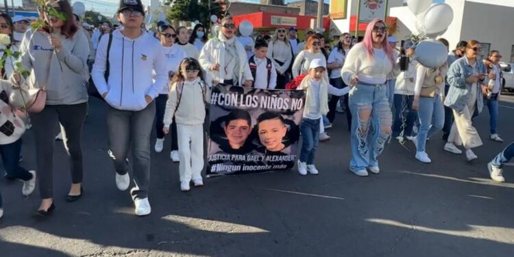 Justicia para Gael y Alexander: maestros despiden a sus alumnos en Culiacán