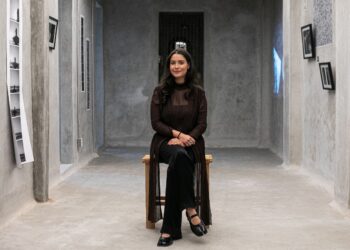 Una mirada profunda a la nostalgia y el hogar en primera exposición de Paulina Ávila