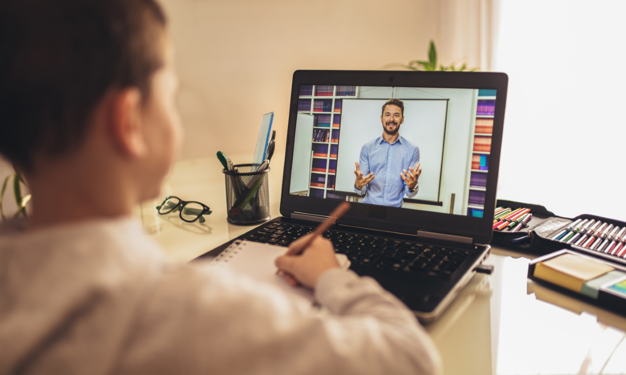 Outschool: Actividades de aprendizaje que promueven el descubrimiento de talentos en los niños