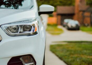 2025 obligatorio el Seguro de Auto RC en CDMX y carreteras, crece 11.82% el costo de multa: Qualitas