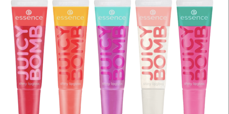 Juicy Bomb de essence mantiene los labios humectados por más tiempo