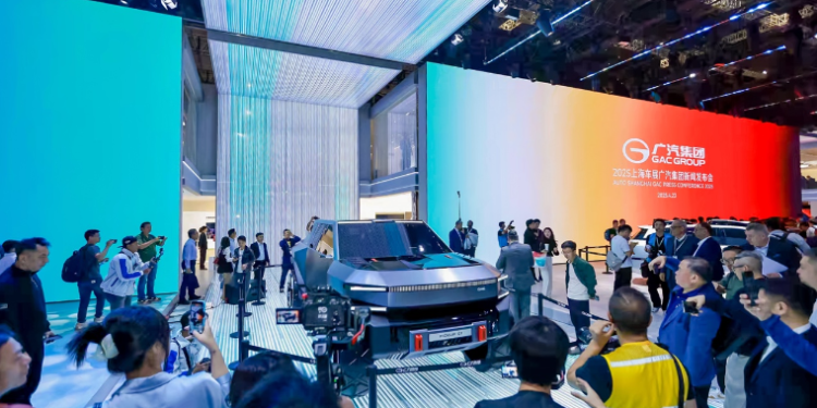 Presentación mundial de la GAC PICKUP 01: redefiniendo la cima de las camionetas pickup con el ‘OmniTerrain Concept’