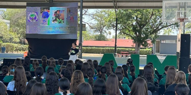 Ex jugadora de Rayadas inspira a una nueva generación de mujeres líderes en el deporte en el American Institute of Monterrey