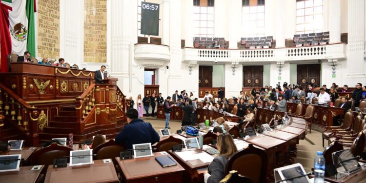 Modifican plazos del Código Nacional de Procedimientos Civiles y Familiares para 2026