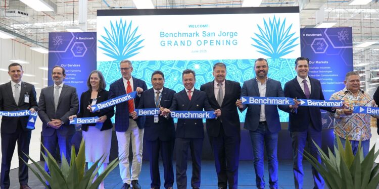 Benchmark inaugura planta de manufactura avanzada en Tlajomulco, Jalisco
