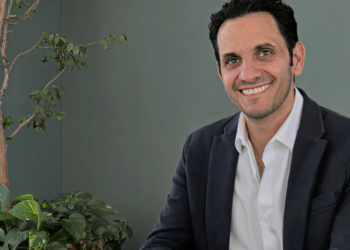 Jack Levy, fundador de Grupo VEQ, recibe felicitaciones del gobernador de Jalisco por su impacto en el desarrollo